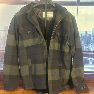 Legendary Whitetails Men's Dark Plaid Jacket